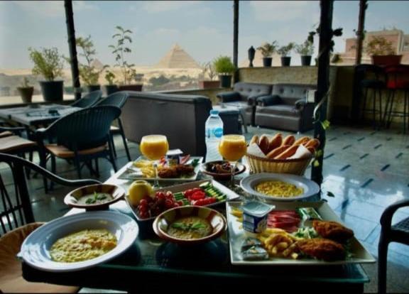 Topaz Pyramids View Inn Kafret el-Gabal 外观 照片